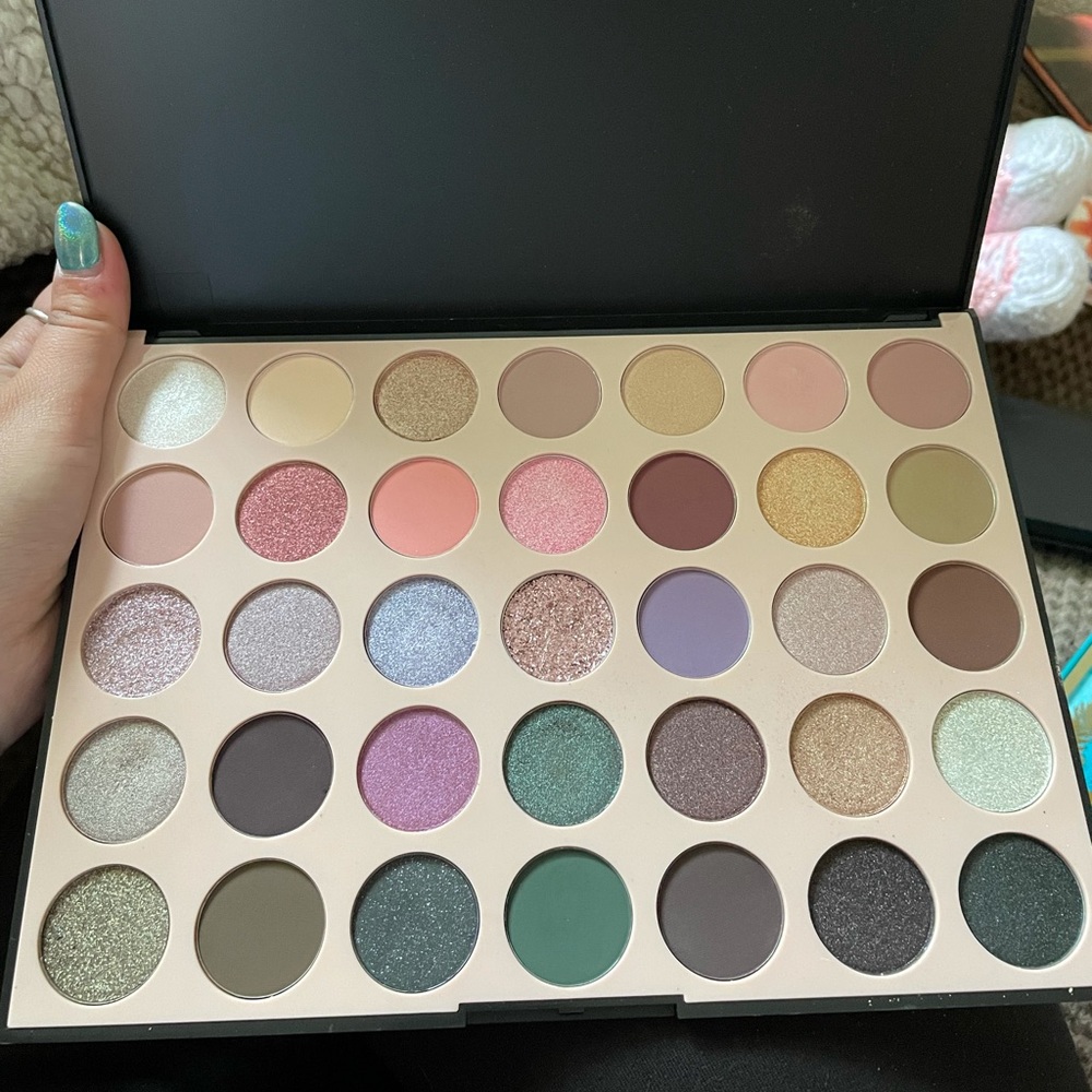🎨 MORPHE | Everyday Chic Eyeshadow Palette 🎨